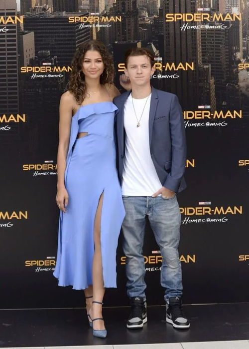 is tom holland and zendaya dating,Background Information